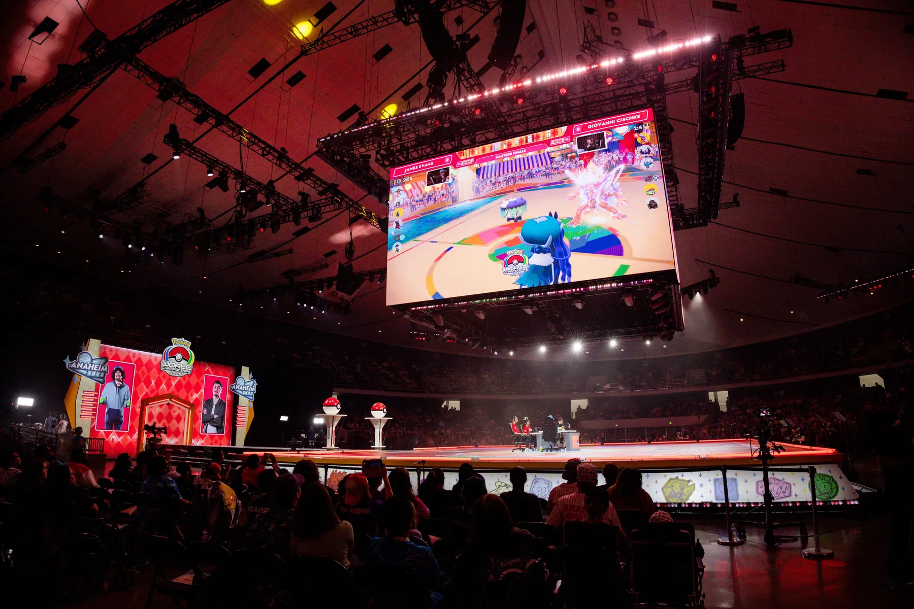 Escenario principal del Mundial de Pokémon 2025.